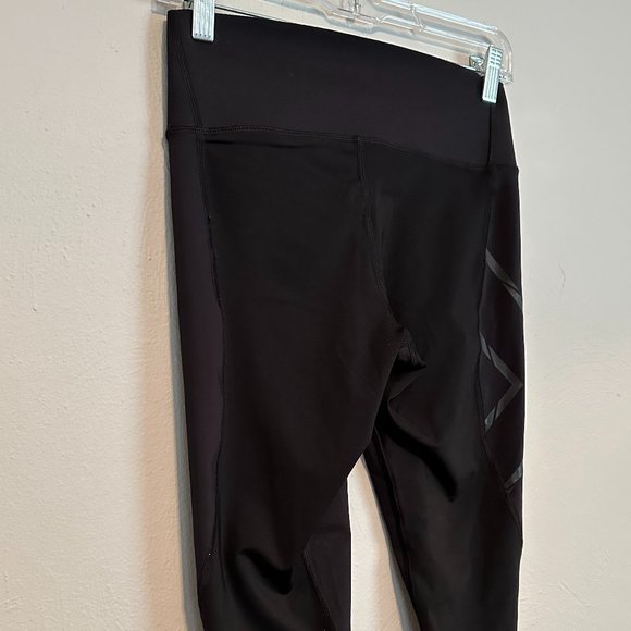 2XU Women's MCS Mid-Rise Compression Tights in Black Size Medium - Picture 10 of 16